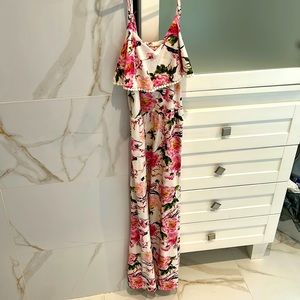 Summer beach dress never used good price expensive and good quality for kids